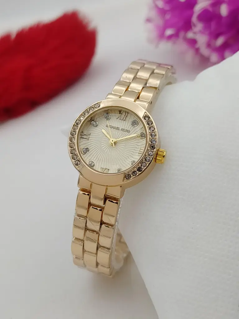 MICHEAL KORS LADIES CHAIN5.webp
